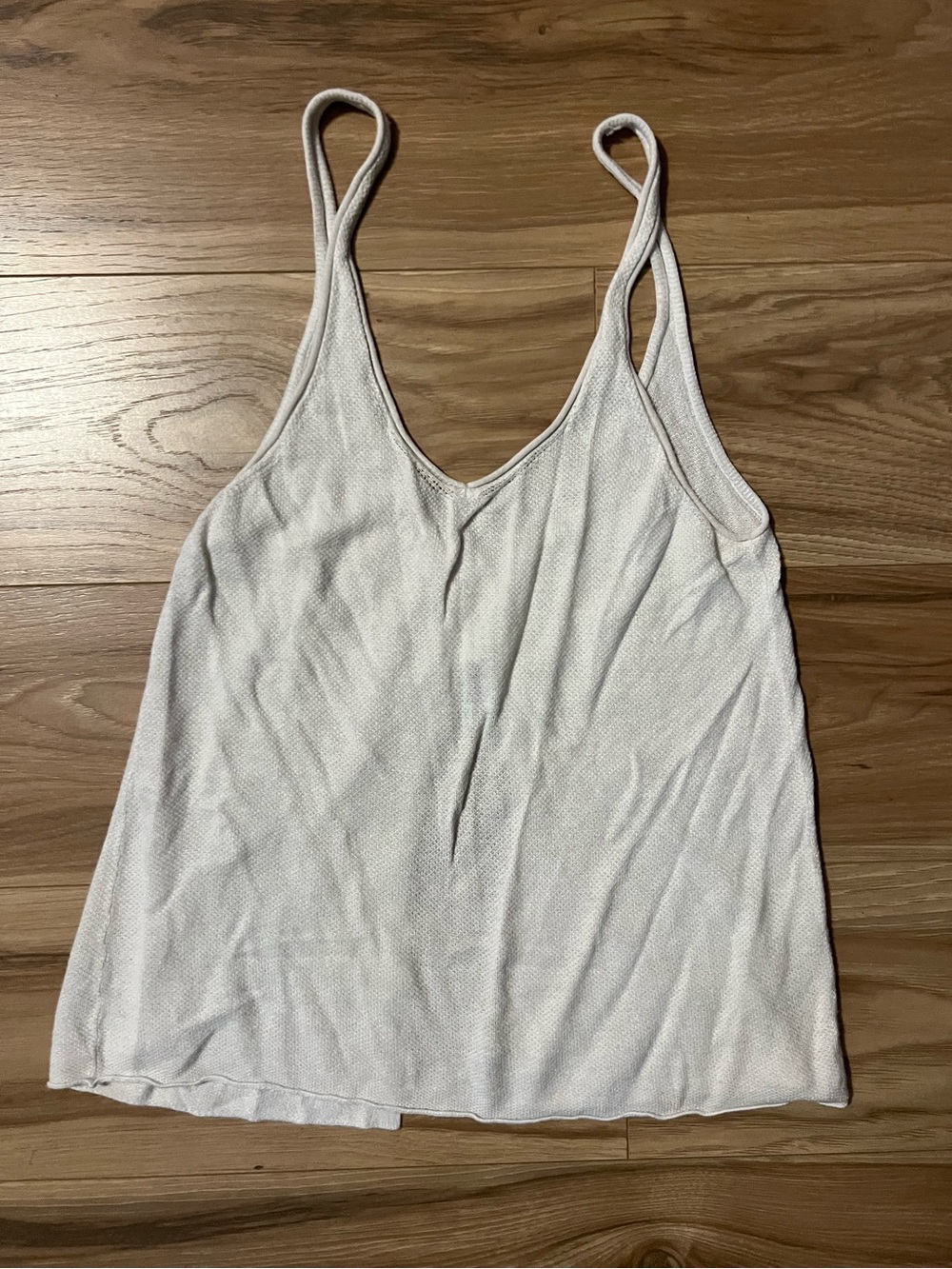 Lululemon Women’s White Flowy Tie Back V-Neck Tank Top